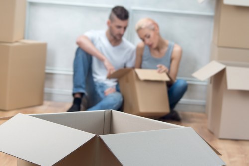 Moving truck and home relocation support across Camberwell