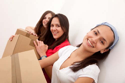 Apartment moving support in Camberwell with stairs and lift access